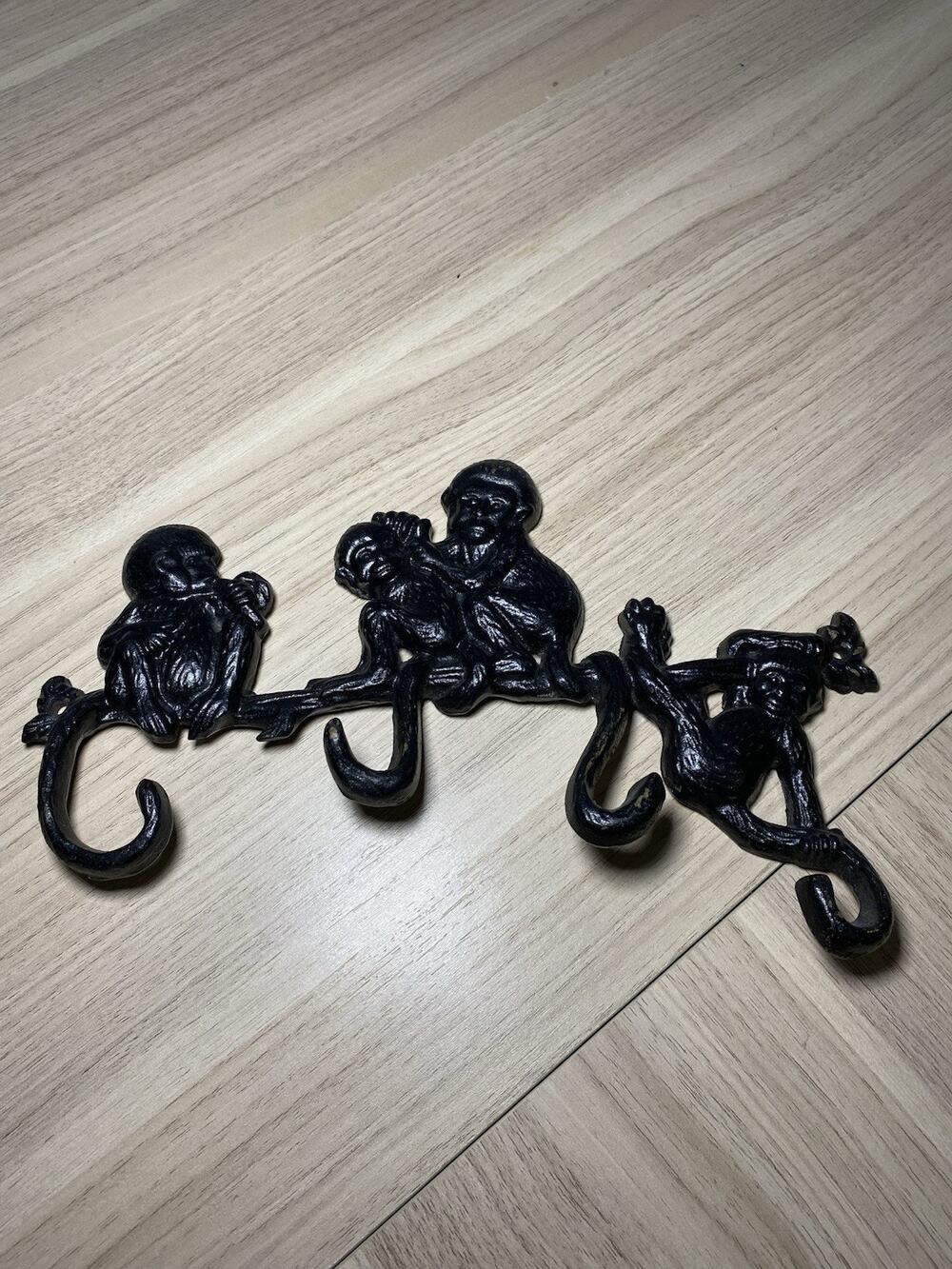 Cast Iron Monkey Family Wall Hook Rack Key Towel Coat Hanger Safari Home Decor